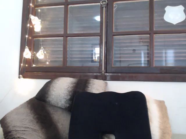 Live sex webcam photo for Maaryhot #254782744