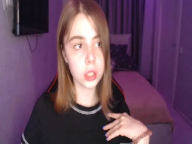 Live sex webcam photo for TriplePrinces #264407322