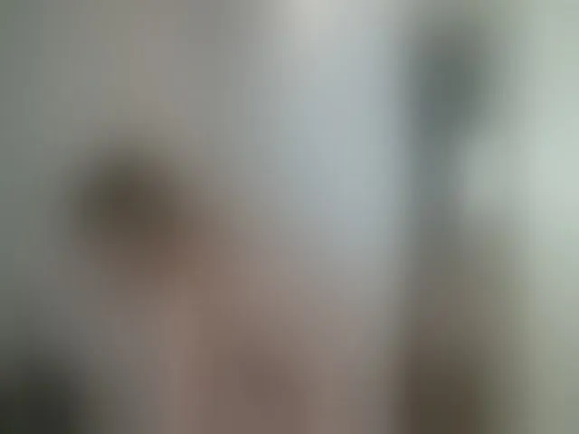 Live sex webcam photo for OnlyLou #264996946