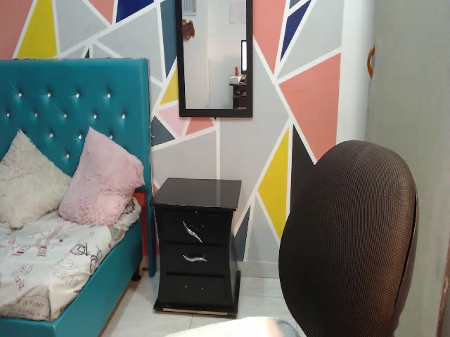 Live sex webcam photo for TATIANA_WD #287859172