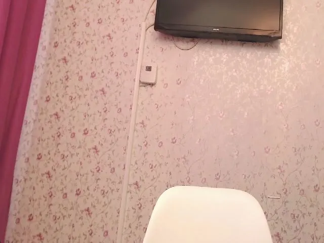Live sex webcam photo for Arianaskysexx #259066105