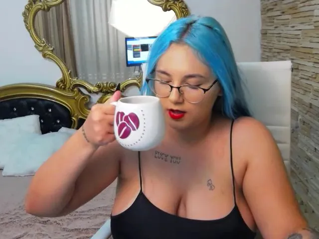 Live sex webcam photo for MissElisabeth #263922041