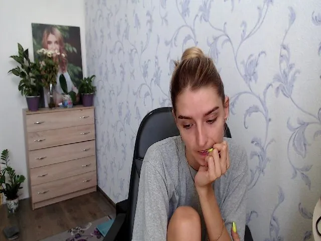 Live sex webcam photo for Springibabby #258151619