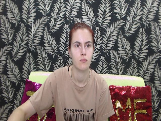 Live sex webcam photo for MollyTravis #262128261