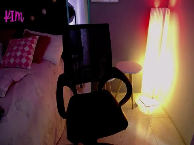 Live sex webcam photo for Kimjeniie #253518801
