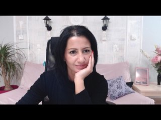 Live sex webcam photo for EruEru #240631256