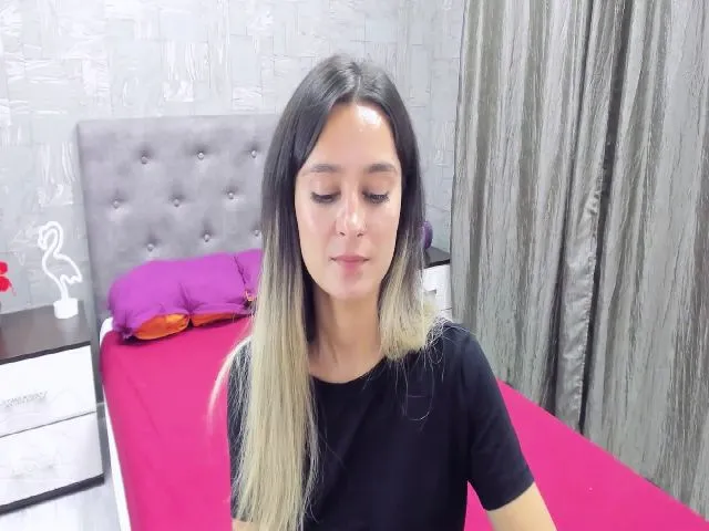 Live sex webcam photo for EllaFresh #262918074