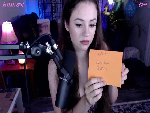 Live sex webcam photo for Sophelia #257993686