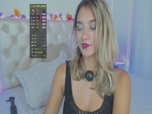 Live sex webcam photo for RubiJasper #253522714