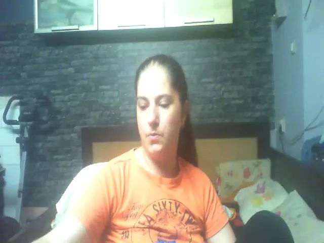 Live sex webcam photo for MGabrielle #253693228