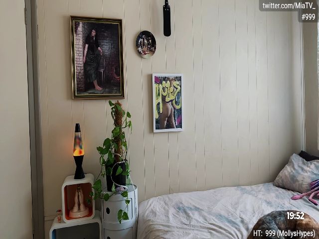 Live sex webcam photo for miatv #257920779