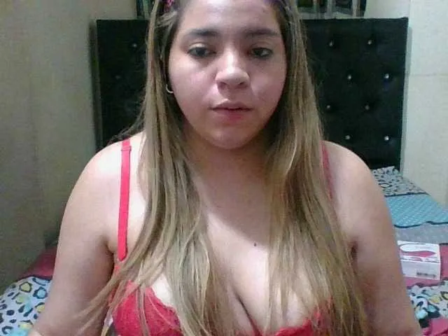 Live sex webcam photo for Victoriamor #241177518