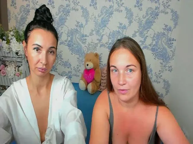 Live sex webcam photo for NikaRysa #265203324