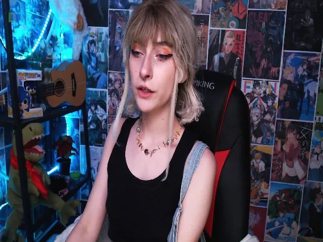 Live sex webcam photo for Manarose27 #260870982