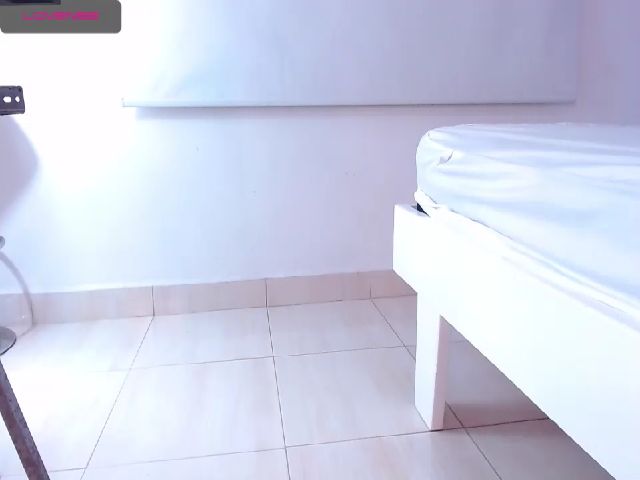 Live sex webcam photo for Michelle_F #261152583