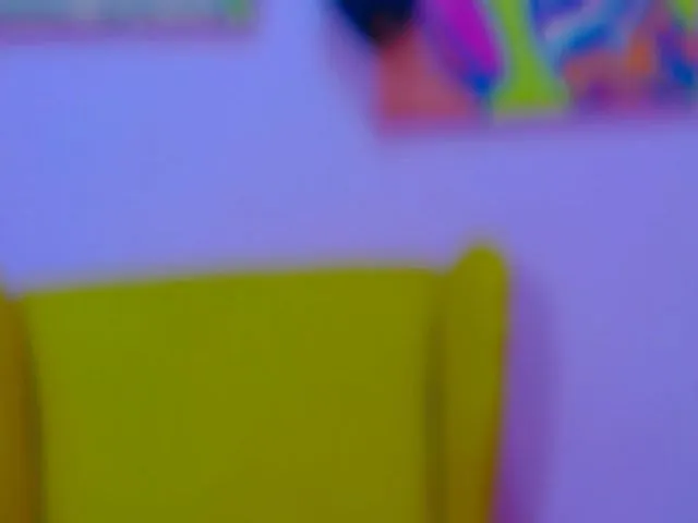 Live sex webcam photo for MaraW #254438455