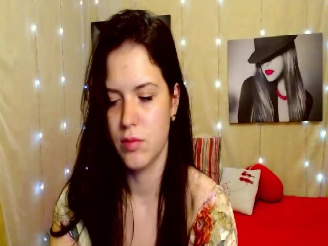 Live sex webcam photo for Antonia_W_ #262453214