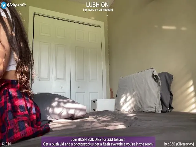 Live sex webcam photo for LanaTy #261661793