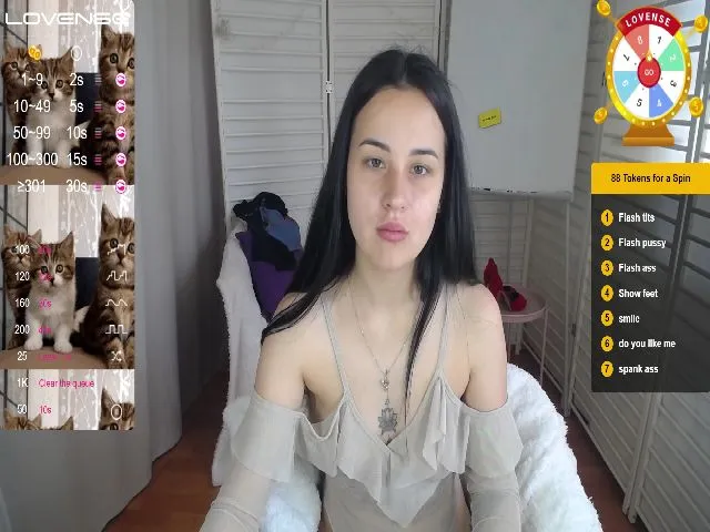 Live sex webcam photo for StayWild21 #261143370