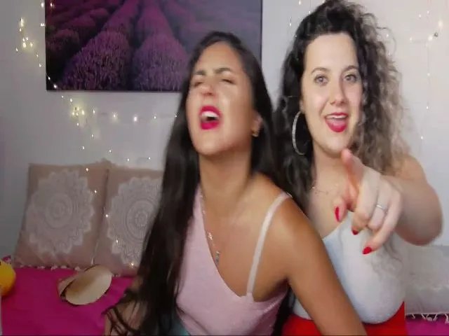 Live sex webcam photo for CurlyVibe #262871734