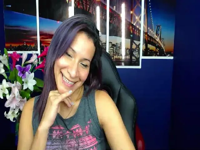Live sex webcam photo for Infernalsexx #255224782