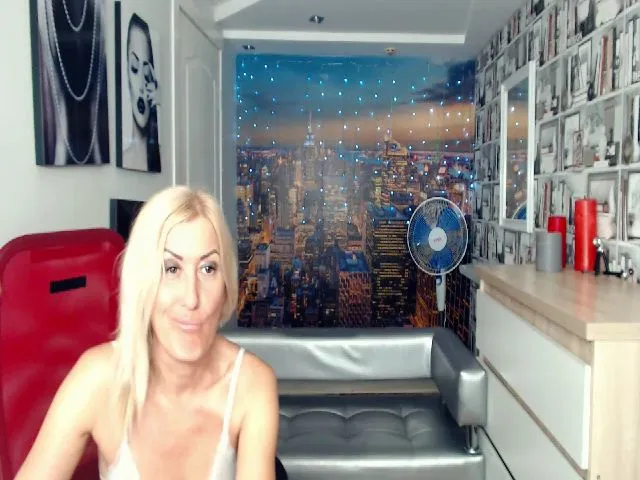 Live sex webcam photo for Lovely_della #255398673