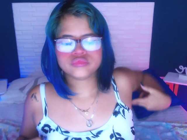 Live sex webcam photo for ViooletGreyy #243853697