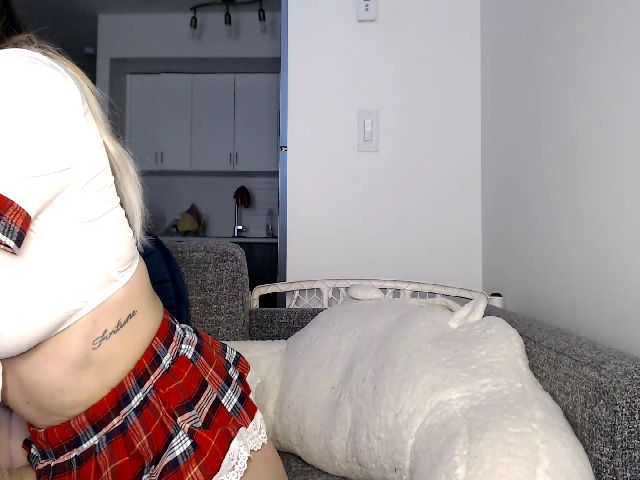 Live sex webcam photo for Nirv_Ana #261722832