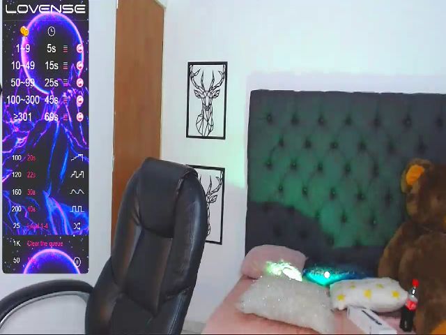 Live sex webcam photo for Celeste_ebony #258626821