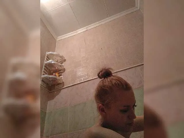 Live sex webcam photo for AlinaPixel #249888526