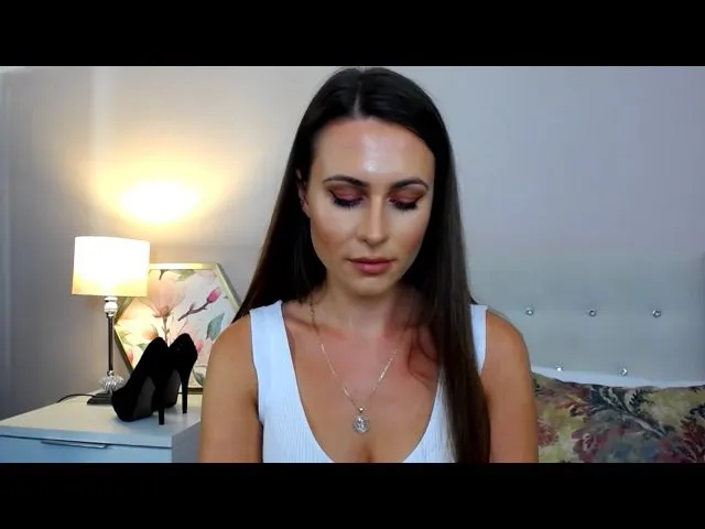 Live sex webcam photo for CharlotteLOV #255380206