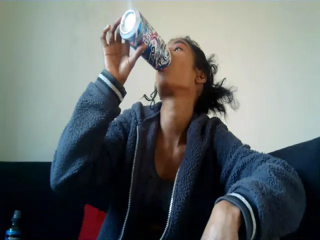 Live sex webcam photo for dirtyrissa69 #252487111