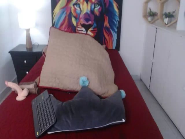 Live sex webcam photo for Manelik_benz #256066065