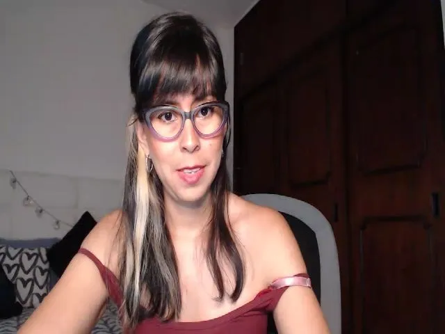 Live sex webcam photo for Evansdani18 #258781539