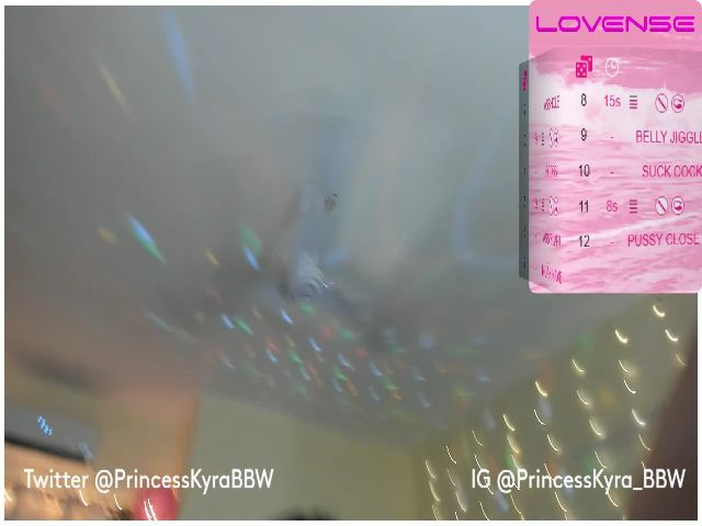 Live sex webcam photo for KinkyKyraBBW #252687311