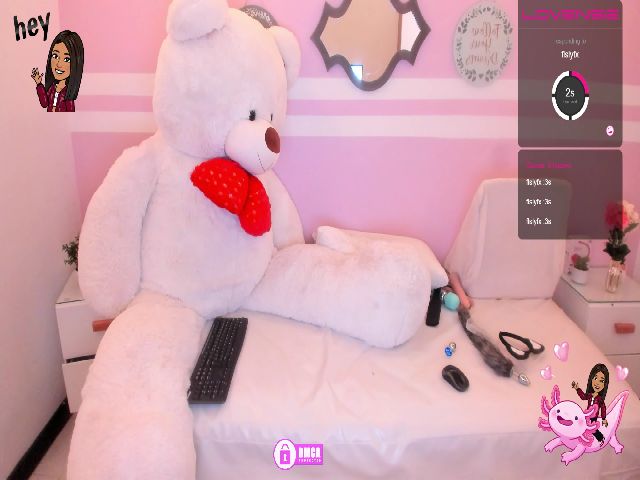 Live sex webcam photo for Caylin_jordan #260659776