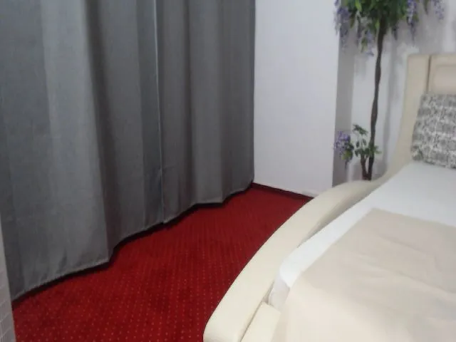 Live sex webcam photo for Erikajordan #254953708