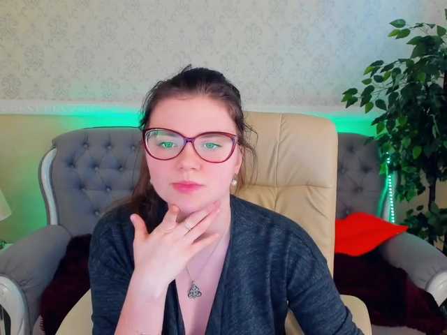 Live sex webcam photo for EliRoks #241183233