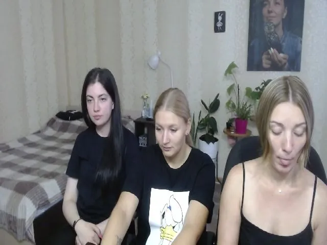 Live sex webcam photo for UrBlack_Kitty #256177406