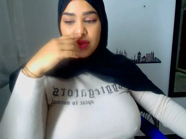 Live sex webcam photo for Shalyn_ #253583074