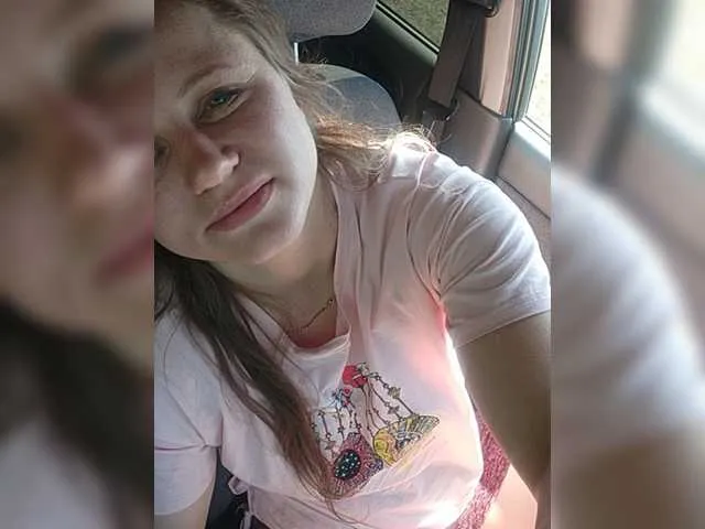 Live sex webcam photo for LareNK #243627728