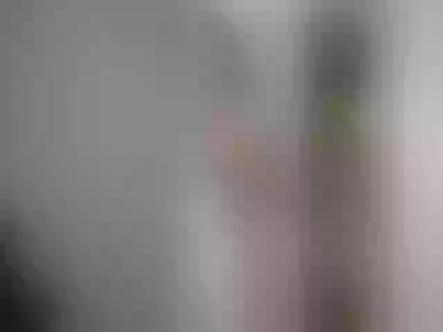 Live sex webcam photo for OnlyLou #261569432
