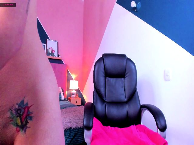 Live sex webcam photo for Quinn_hart #263436716