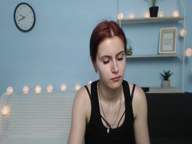 Live sex webcam photo for MollyTravis #263429866