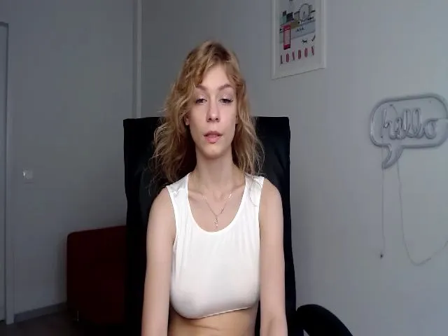 Live sex webcam photo for VanillaJenny #255893619