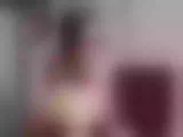 Live sex webcam photo for Sun_kissed1 #255889276