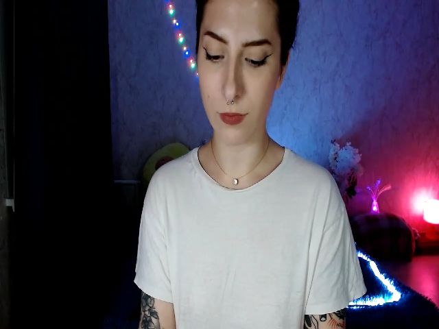 Live sex webcam photo for Ella_Sunn #265117820