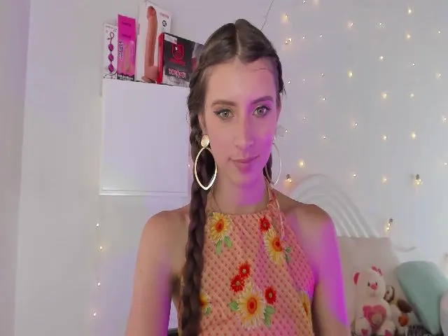 Live sex webcam photo for AlessaKitty #254276347