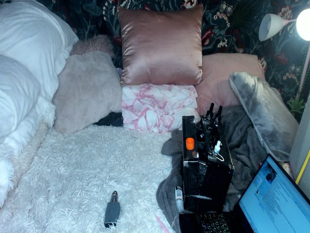 Live sex webcam photo for Macyjayy #253743222