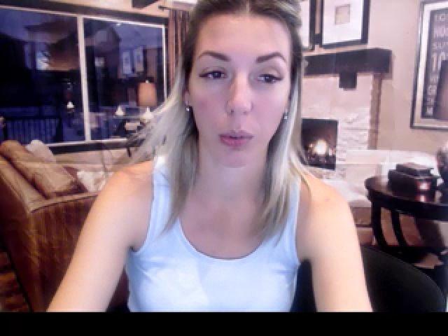 Live sex webcam photo for MornaDevis #264309133